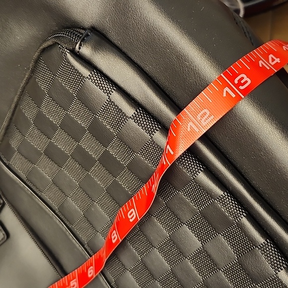 Elegant Black Tote Bag - Picture 5 of 5